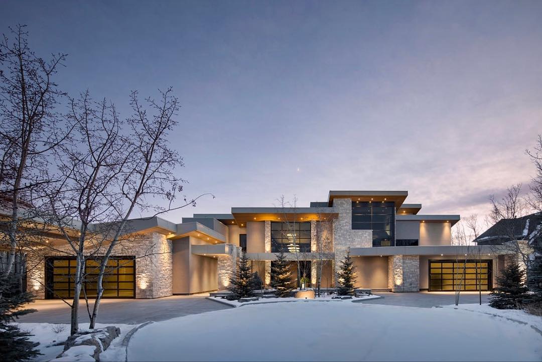 Custom home builder in Calgary